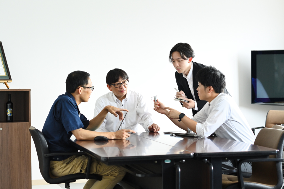 鈴木スプリング様_ミーティングの様子