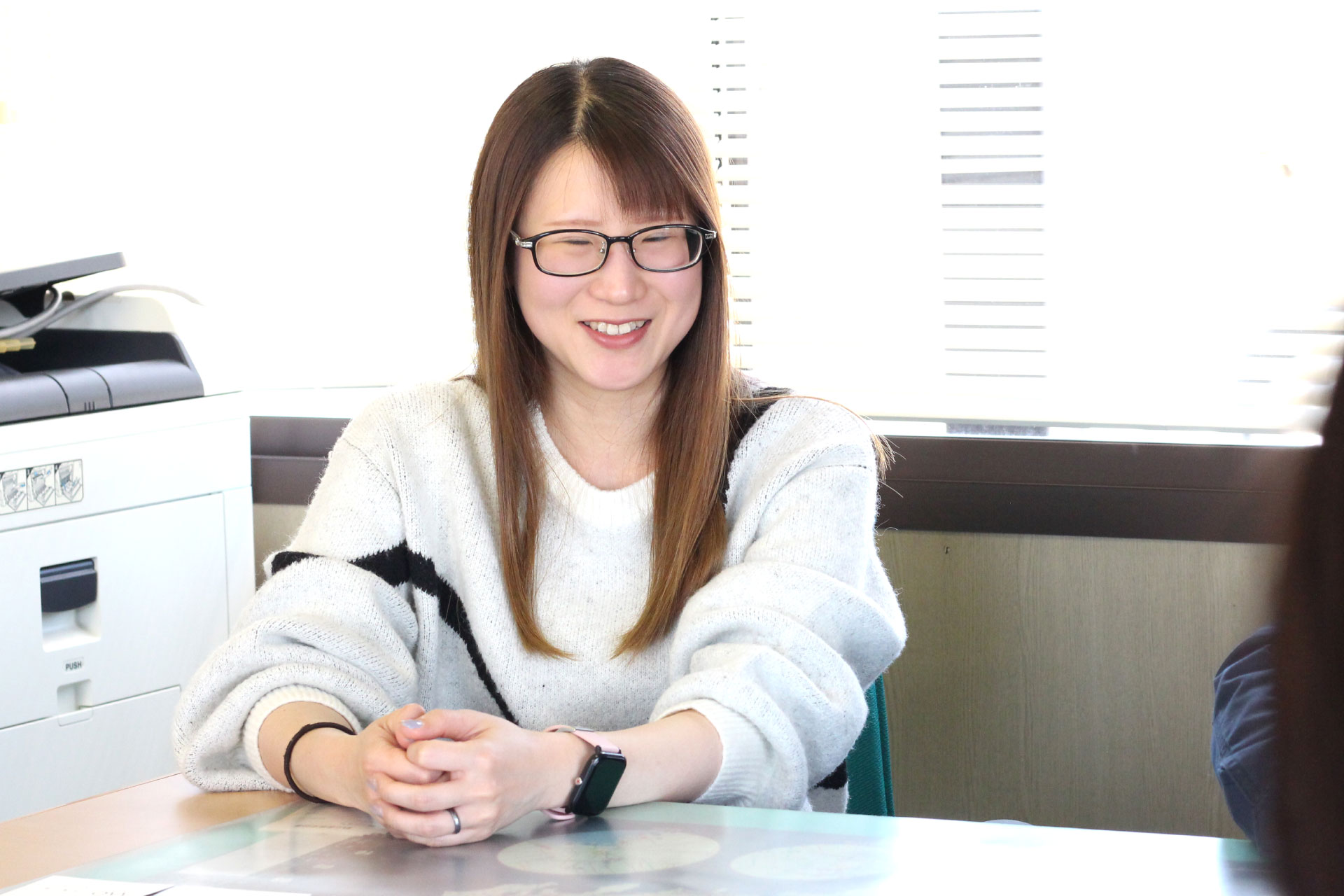 更新のしやすさについて魅力を語る木下 千春様